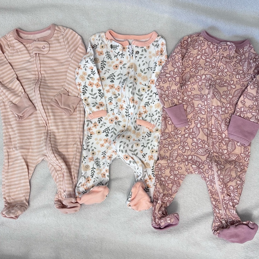 Adorable 0-3M Onesies / Sleepers - Pink & Blush